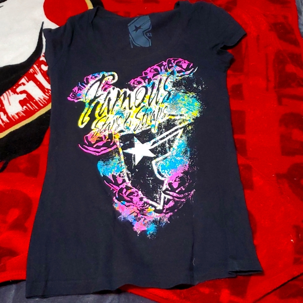 Famous T-shirt never worn